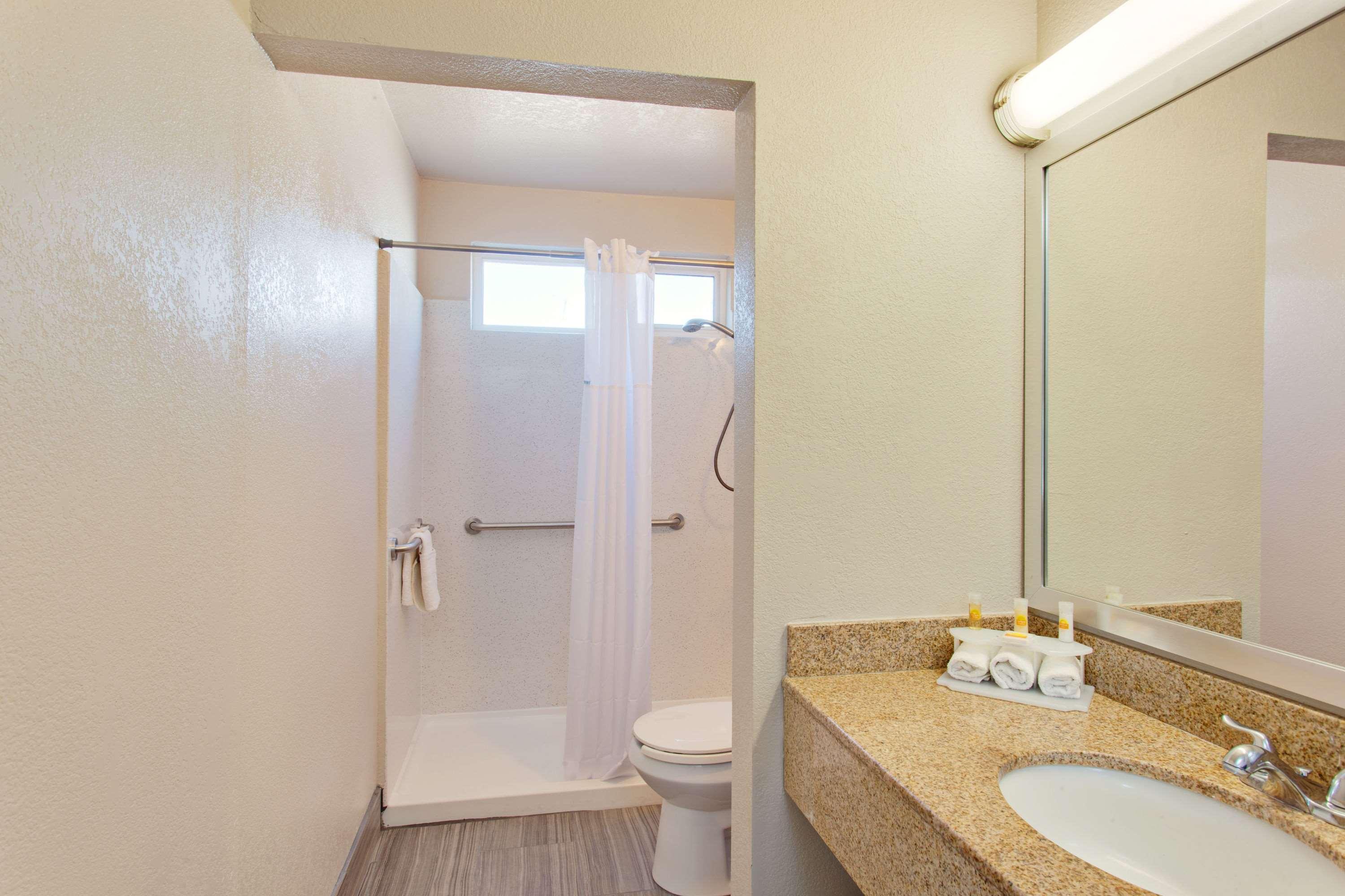 Days Inn By Wyndham Chowchilla Gateway To Yosemite Facilidades foto